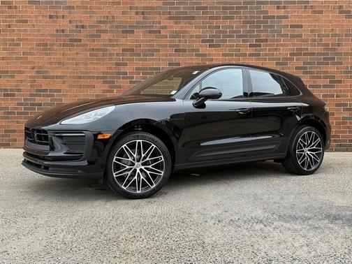 2025 Porsche Macan Base