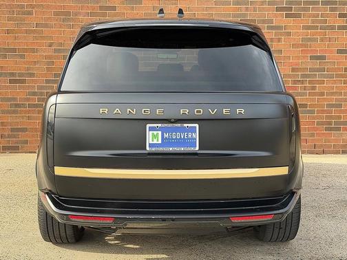 2023 Land Rover Range Rover P530 SE