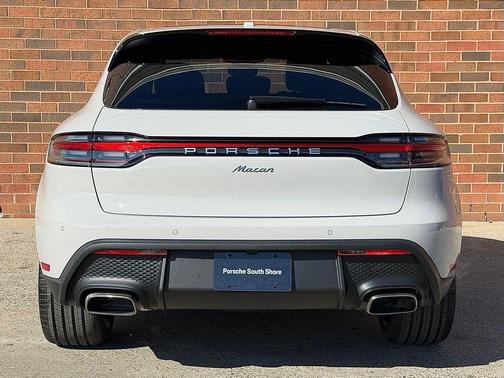 Chalk 2026 Porsche Macan Base