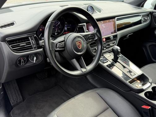2024 Porsche Macan 