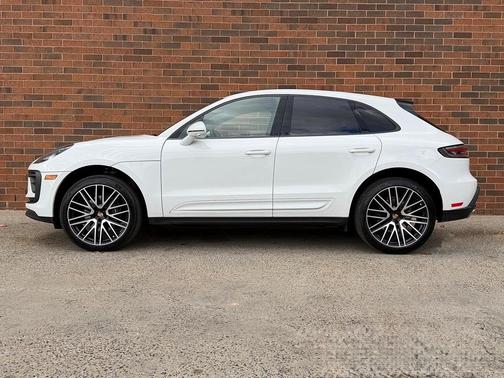 2024 Porsche Macan 