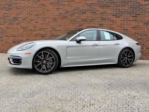 2023 Porsche Panamera Turbo S