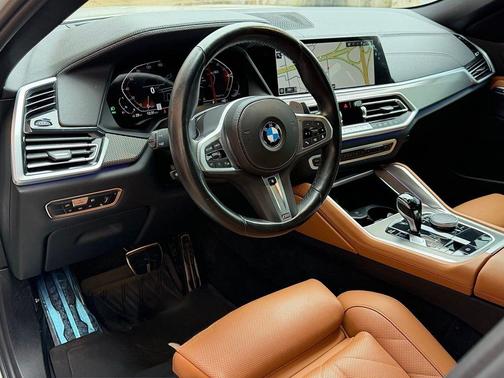 Mineral White Metallic 2023 BMW X6 xDrive40i