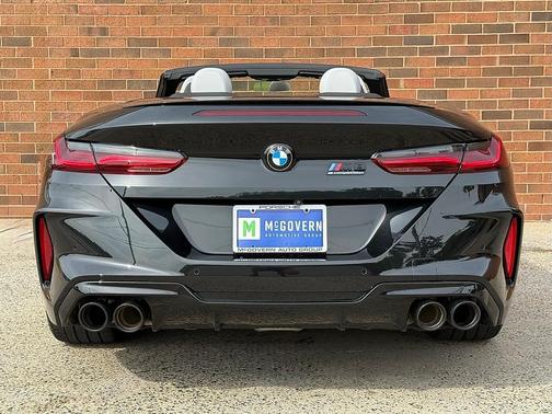 2022 BMW M8 Competition