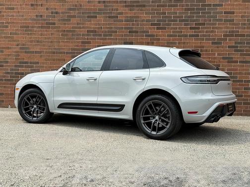2023 Porsche Macan T