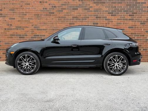 2025 Porsche Macan 