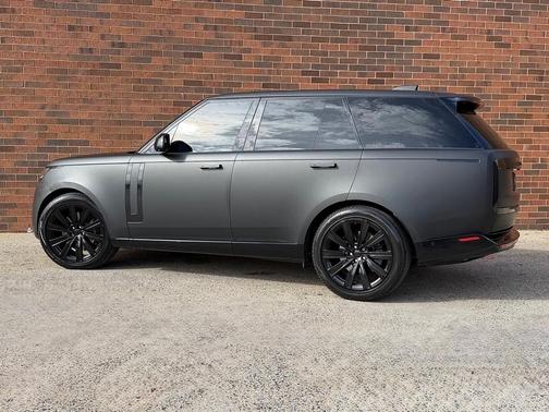 2023 Land Rover Range Rover P530 SE