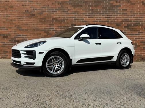 2021 Porsche Macan Base