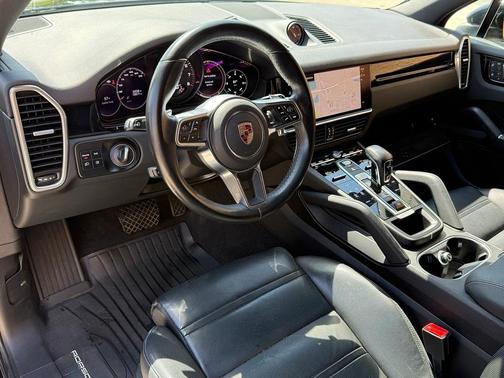 2023 Porsche Cayenne
