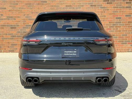 2023 Porsche Cayenne