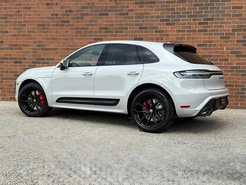 2025 Porsche Macan GTS