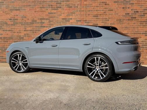 2026 Porsche Cayenne Turbo