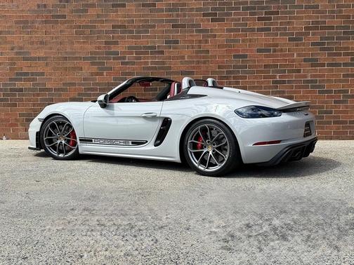 2023 Porsche 718 Spyder Base
