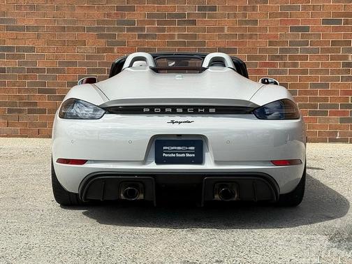 2023 Porsche 718 Spyder Base