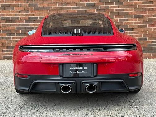 2025 Porsche 911 Carrera GTS