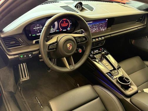 2025 Porsche 911 Carrera GTS