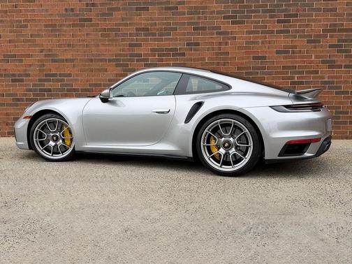 2025 Porsche 911 Turbo S