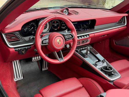 2024 Porsche 911 Turbo S