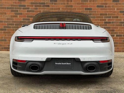 2024 Porsche 911 Targa 4S