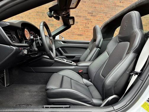 2024 Porsche 911 Targa 4S