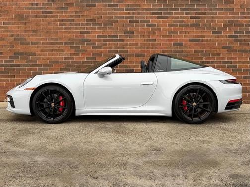 2024 Porsche 911 Targa 4S
