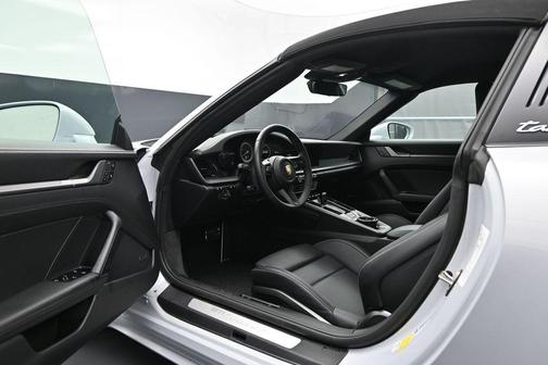 Ice Grey Metallic 2024 Porsche 911 Targa 4S
