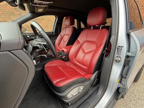 2024 Porsche Macan