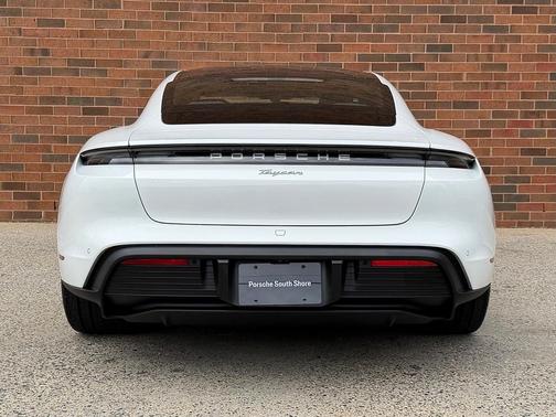 2023 Porsche Taycan Base