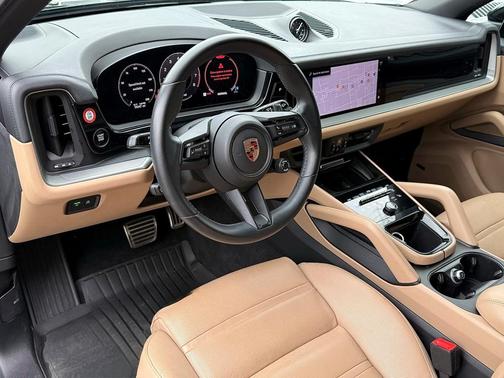 2024 Porsche Cayenne S
