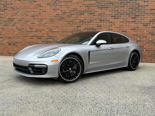 2023 Porsche Panamera Turbo S