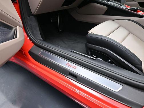 2025 Porsche 911 Carrera