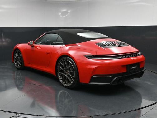 2025 Porsche 911 Carrera