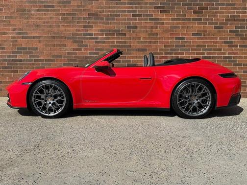 2025 Porsche 911 Carrera