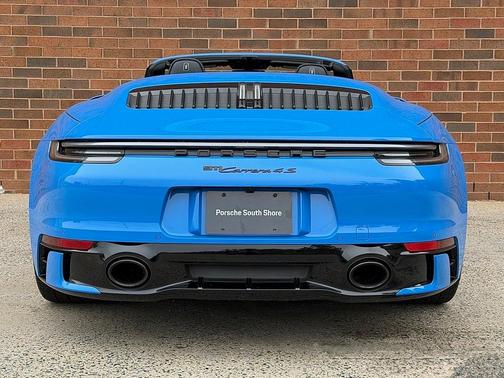 2023 Porsche 911 Carrera 4S
