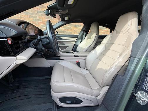 2022 Porsche Taycan 4S