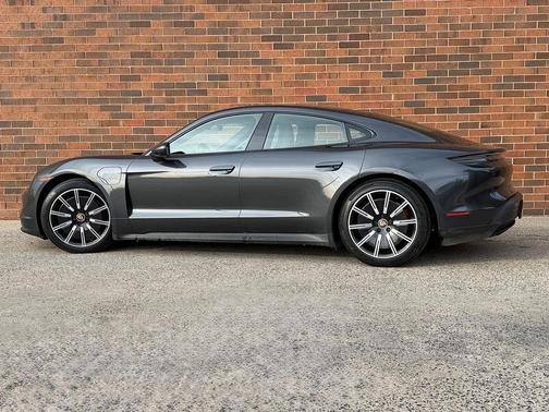 2022 Porsche Taycan 4S