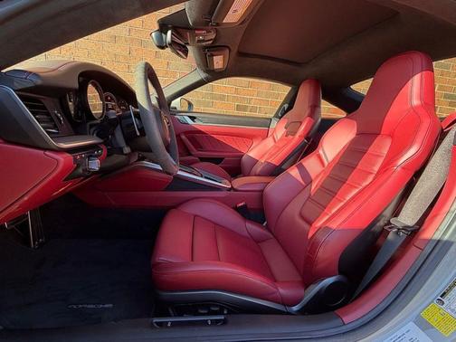 2024 Porsche 911 Turbo