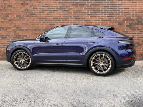 2025 Porsche Cayenne Turbo GT