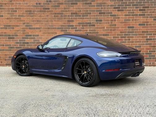 2024 Porsche 718 Cayman Base