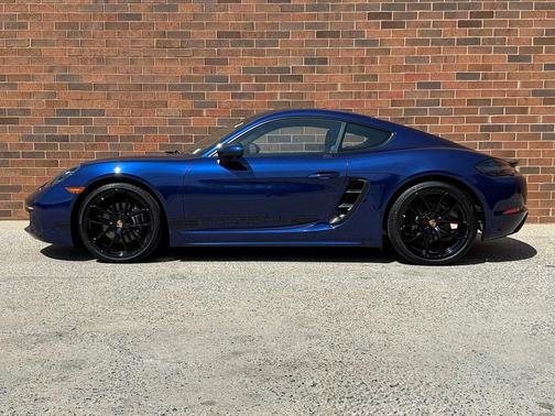 2024 Porsche 718 Cayman Base