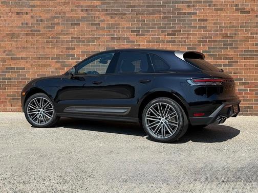 2025 Porsche Macan T