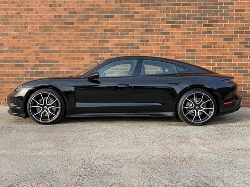 2026 Porsche Taycan 4