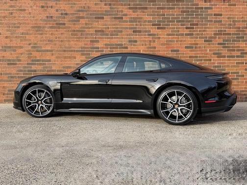 2026 Porsche Taycan 4