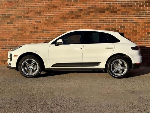 2020 Porsche Macan S