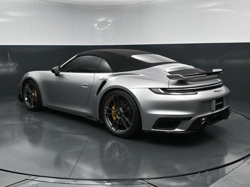 2022 Porsche 911 Turbo S