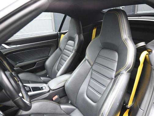 2022 Porsche 911 Turbo S