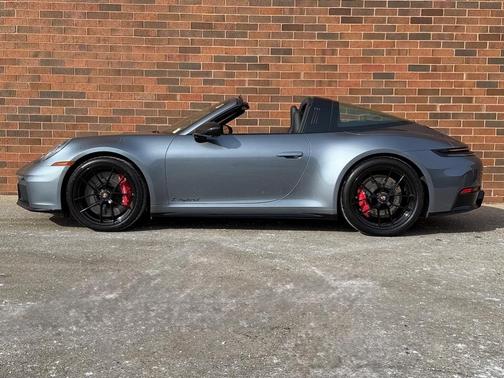 2026 Porsche 911 Targa 4 GTS