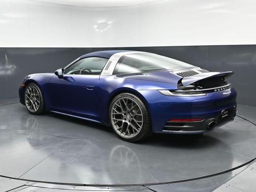 Gentian Blue Metallic 2024 Porsche 911 Targa 4S