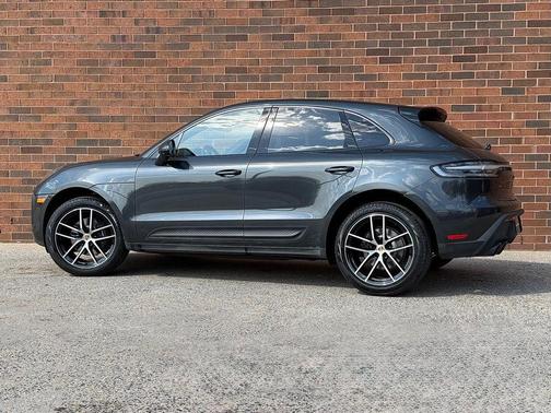 Volcano Grey Metallic 2025 Porsche Macan