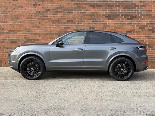 2026 Porsche Cayenne AWD